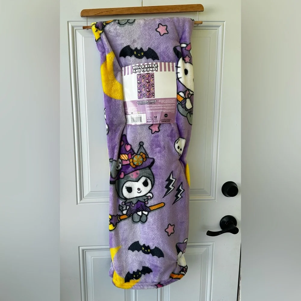 Hello Kitty and friends Halloween Purple Blanket